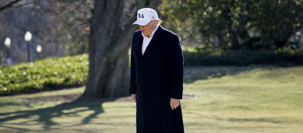 President Donald Trump walks across the South Lawn as he arrives at the White House in Washington, Sunday, Jan. 7, 2018, after traveling from Camp David, Md. President Donald Trump walks across the South Lawn as he arrives at the White House in Washington, Sunday, Jan. 7, 2018, after traveling from Camp David, Md. - Sputnik International