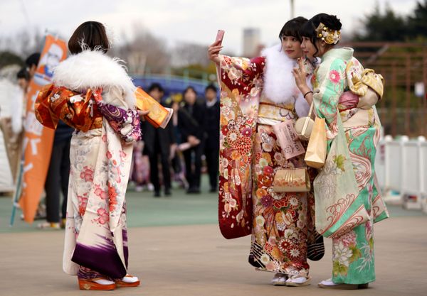 All Grown Up: Japanese 20-Year-Olds Celebrate Coming of Age All Grown Up: Japanese 20-Year-Olds Celebrate Coming of Age - Sputnik International