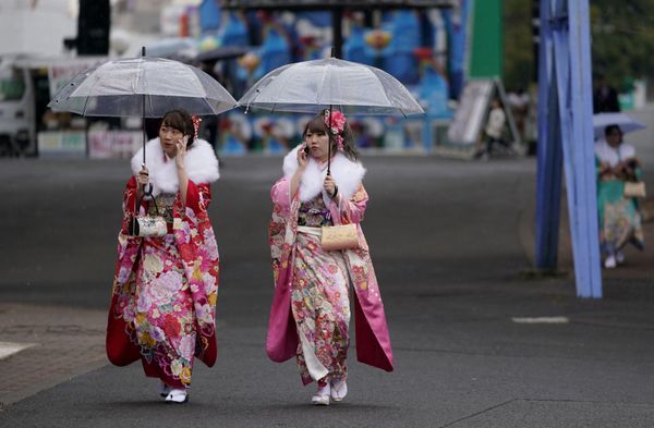 All Grown Up: Japanese 20-Year-Olds Celebrate Coming of Age All Grown Up: Japanese 20-Year-Olds Celebrate Coming of Age - Sputnik International