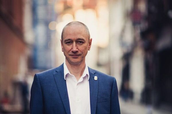 Neil Woods - Sputnik International