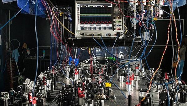 Quantum optics lab at the Russian Quantum Center - Sputnik International