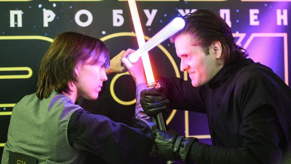 First run of movie Star Wars: The Force Awakens - Sputnik International