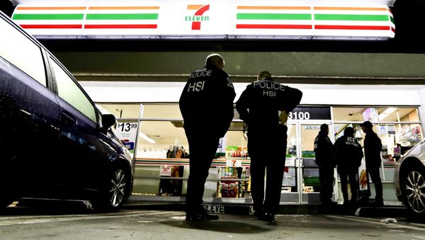 Immigration Seven Eleven - Sputnik International