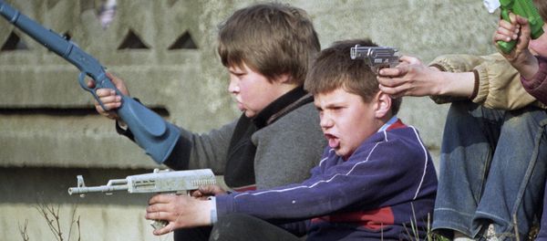 Children playing war (photo used for illustration purpose) - Sputnik International