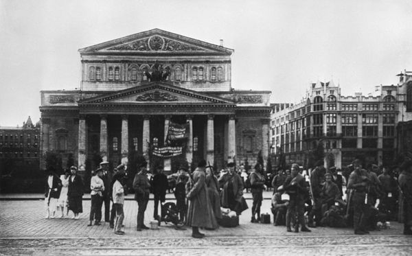 Through the Ages: The Sights of Moscow a Century Ago and Today Through the Ages: The Sights of Moscow a Century Ago and Today - Sputnik International