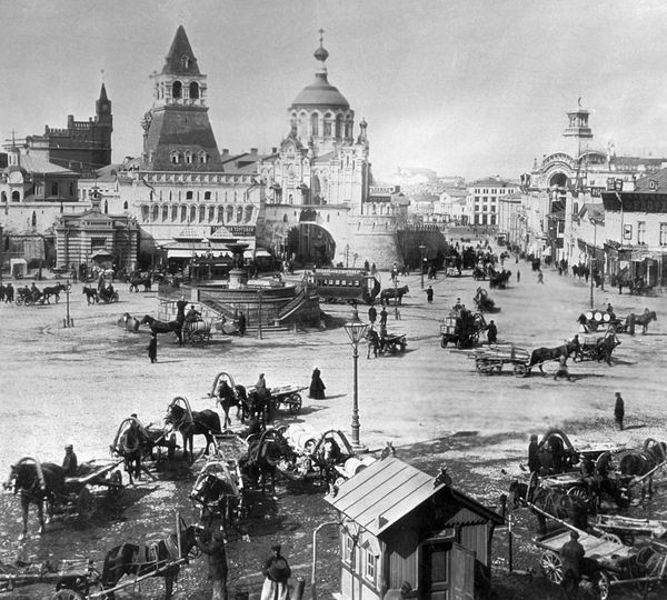 Through the Ages: The Sights of Moscow a Century Ago and Today Through the Ages: The Sights of Moscow a Century Ago and Today - Sputnik International