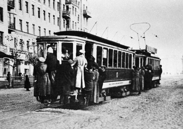 Through the Ages: The Sights of Moscow a Century Ago and Today Through the Ages: The Sights of Moscow a Century Ago and Today - Sputnik International