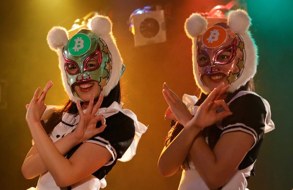 Bitcoin Beats and Ethereum Anthems: Meet the Virtual Currency Girls Bitcoin Beats and Ethereum Anthems: Meet the Virtual Currency Girls - Sputnik International
