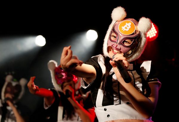 Bitcoin Beats and Ethereum Anthems: Meet the Virtual Currency Girls Bitcoin Beats and Ethereum Anthems: Meet the Virtual Currency Girls - Sputnik International