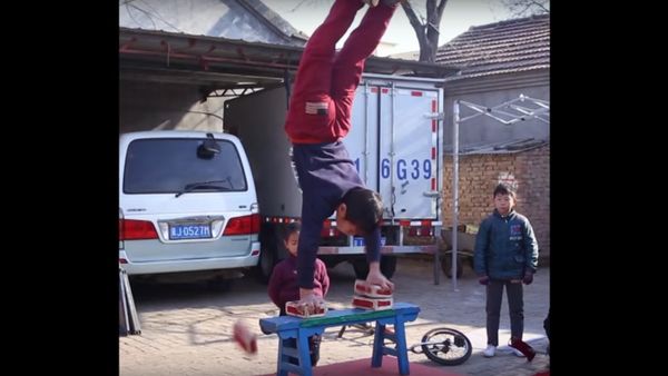Acrobats in China - Sputnik International