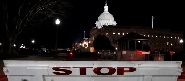 U.S. Capitol is seen shortly after beginning of the Government shutdown in Washington, U.S., January 20, 2018 - Sputnik International