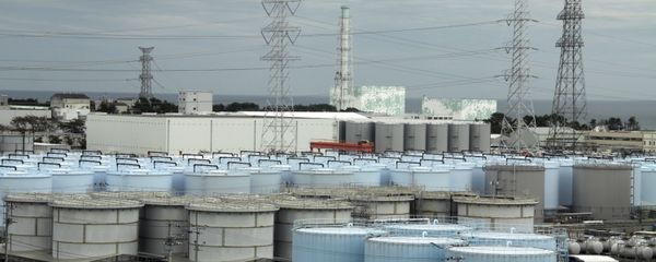 In this Oct. 12, 2017, photo, ever-growing amount of contaminated, treated but still slightly radioactive, water at the wrecked Fukushima Dai-ichi nuclear plant is stored in about 900 huge tanks, including those seen in this photo taken during a plant tour at Fukushima Daiichi Nuclear Power Plant in Okuma, Fukushima Prefecture, northeast of Tokyo - Sputnik International