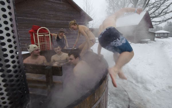 Steam and Sweat: Sauna Traditions From Across the World - Sputnik International