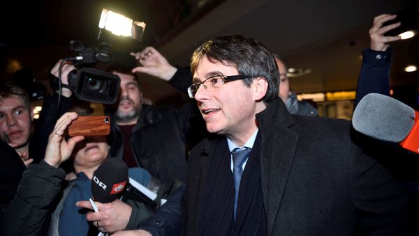 Catalan separatist leader Charles Puigdemont arrives at Copenhagen Airport, Denmark January 22, 2018 Catalan separatist leader Charles Puigdemont arrives at Copenhagen Airport, Denmark January 22, 2018 - Sputnik International