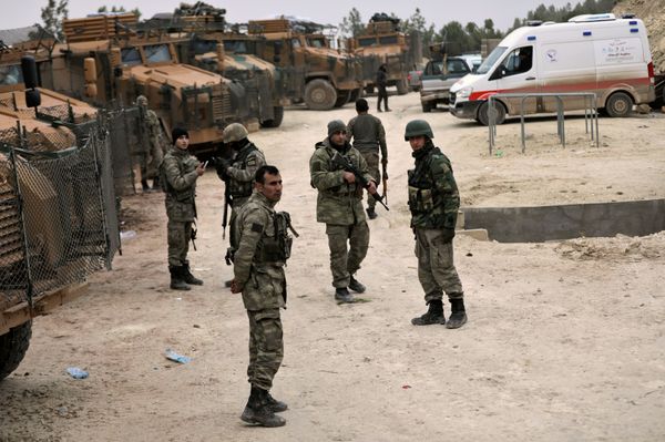 Turkish forces are seen near Mount Barsaya, northeast of Afrin, Syria January 22,2018 Turkish forces are seen near Mount Barsaya, northeast of Afrin, Syria January 22,2018 - Sputnik International
