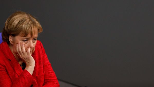 German Chancellor Angela Merkel looks on during a session at the Bundestag lower house of Parliament, on November 21, 2017 in Berlin. German Chancellor Angela Merkel looks on during a session at the Bundestag lower house of Parliament, on November 21, 2017 in Berlin. - Sputnik International