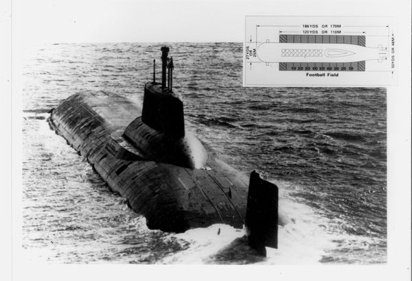 Soviet Akula NATO-code name Typhoon class ballistic missile submarine, including inset against a football field for size comparison. (File) Soviet Akula NATO-code name Typhoon class ballistic missile submarine, including inset against a football field for size comparison. (File) - Sputnik International