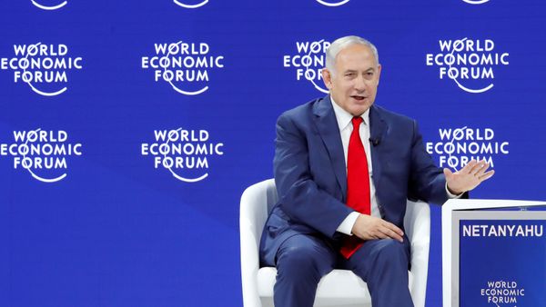 Israel's Prime Minister Benjamin Netanyahu gestures as he speaks the World Economic Forum (WEF) annual meeting in Davos, Switzerland - Sputnik International