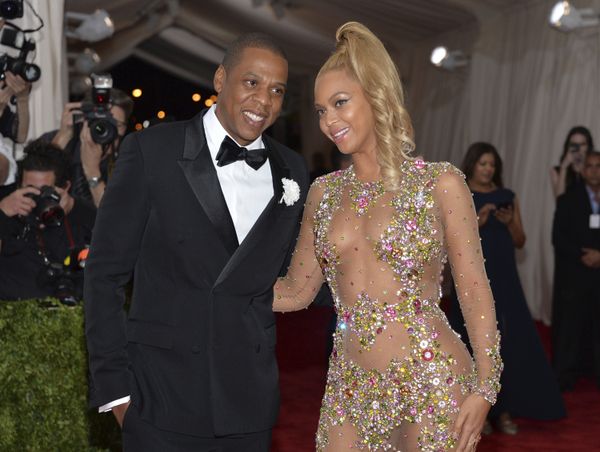 Beyonce Accepts BET Humanitarian Award, Urges to Vote in US Elections to 'Dismantle Racist Systems' Beyonce Accepts BET Humanitarian Award, Urges to Vote in US Elections to 'Dismantle Racist Systems' - Sputnik International