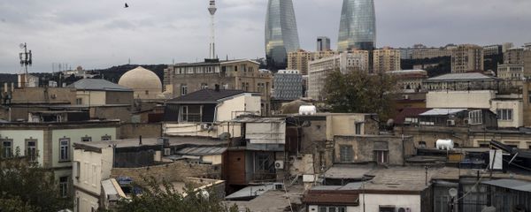 A view of the Old City with the Flame Towers skyscrapers in background in Baku, Azerbaijan, Wednesday, Nov. 23, 2017 A view of the Old City with the Flame Towers skyscrapers in background in Baku, Azerbaijan, Wednesday, Nov. 23, 2017 - Sputnik International