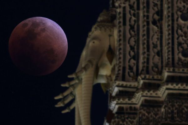 Super Blue Blood Moon Lunar Eclipse Seen Over the World - Sputnik International