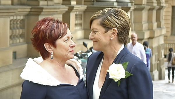 In this image made from Australia Broadcasting Corporation video, Christine Forster looks at her partner Virginia Edwards, Feb. 2, 2018, in Sydney, Australia - Sputnik International