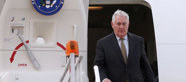 U.S. Secretary of State Rex Tillerson steps off his plane as he arrives to the presidential hangar in Mexico City, Mexico February 1, 2018 U.S. Secretary of State Rex Tillerson steps off his plane as he arrives to the presidential hangar in Mexico City, Mexico February 1, 2018 - Sputnik International