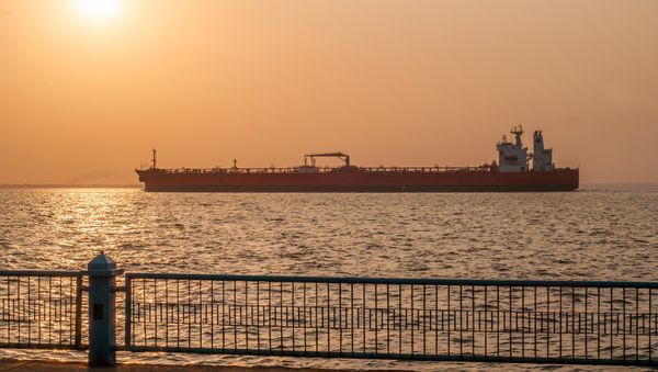 Tanker - Sputnik International