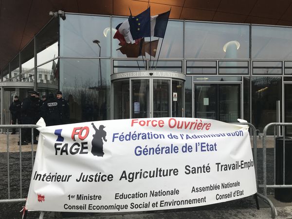 French prison guard union SNP-FO protests in Paris, February 5, 2018 - Sputnik International