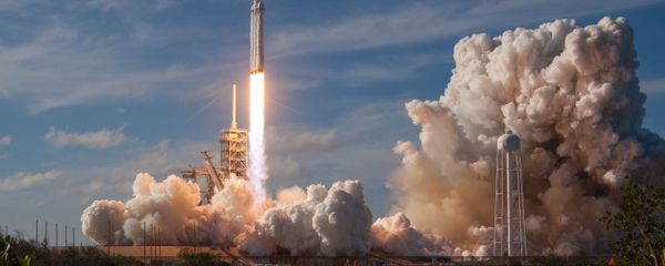 A SpaceX Falcon Heavy rocket lifts off from historic launch pad 39-A at the Kennedy Space Center in Cape Canaveral, Florida, U.S., February 6, 2018 A SpaceX Falcon Heavy rocket lifts off from historic launch pad 39-A at the Kennedy Space Center in Cape Canaveral, Florida, U.S., February 6, 2018 - Sputnik International