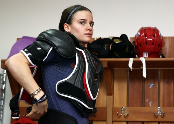 Russian national women's ice hockey team player Lyudmila Belyakova during a training session at the Amur ice hockey center in Khabarovsk - Sputnik International