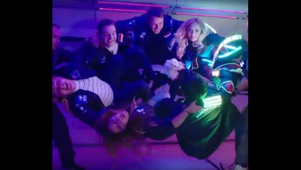 World's First Zero-G Music Show - Sputnik International