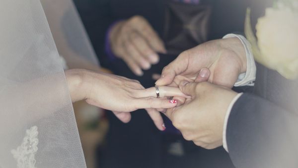 Wedding Wedding - Sputnik International