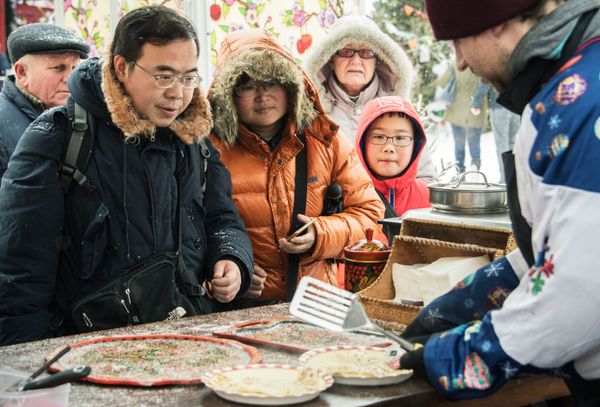 Slavic Pancake Festival: Maslenitsa Celebrations in Moscow - Sputnik International