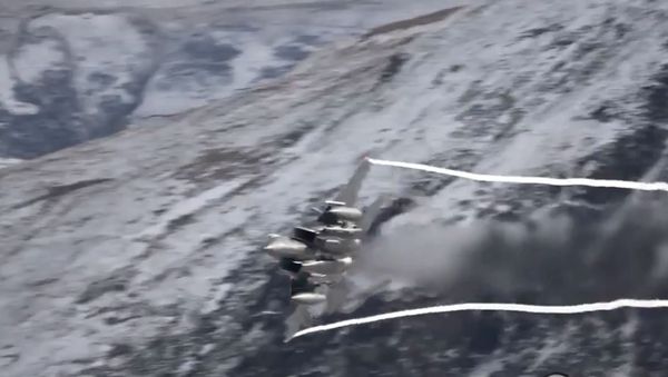F-15 Mach Loop - Sputnik International