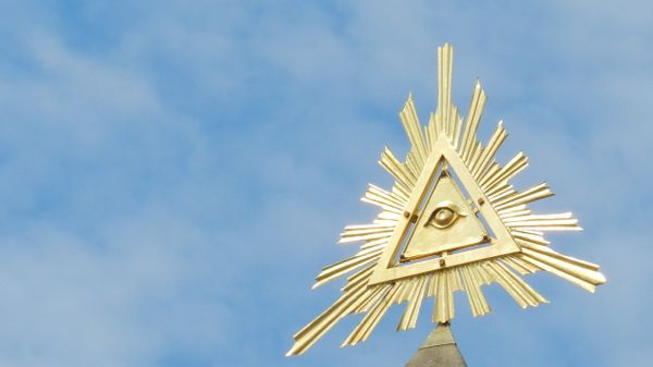 Triangle - Sputnik International