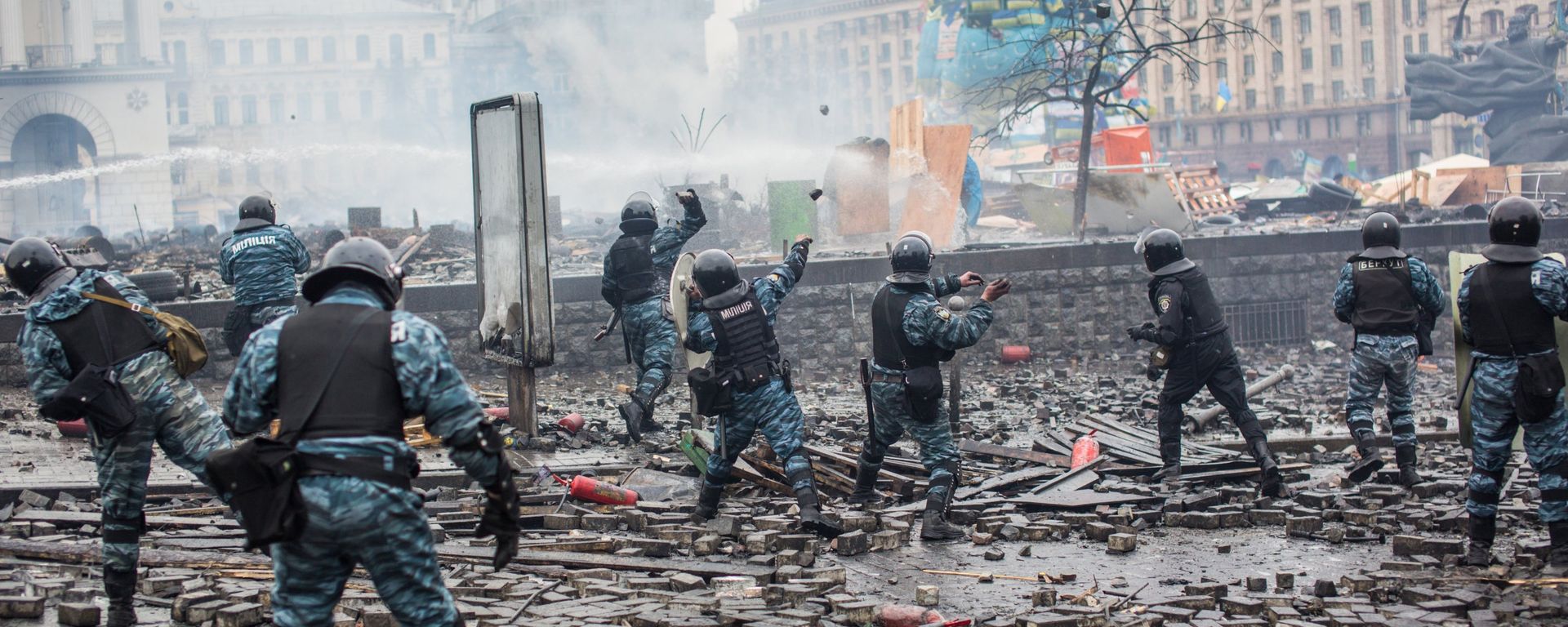 Police officers are seen on Maidan Nezalezhnosti square in Kiev, where clashes began between protesters and the police. (File) - Sputnik International, 1920, 20.02.2018