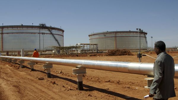 (File) Sudan's Vice President Ali Osman Mohamed Taha walks during an event inaugurate an oil field, South Kordofan, Sudan, Thursday, Dec. 20, 2012 (File) Sudan's Vice President Ali Osman Mohamed Taha walks during an event inaugurate an oil field, South Kordofan, Sudan, Thursday, Dec. 20, 2012 - Sputnik International