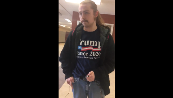 Wayne State University student Corbin Steele is suspended following altercation with student organizers - Sputnik International