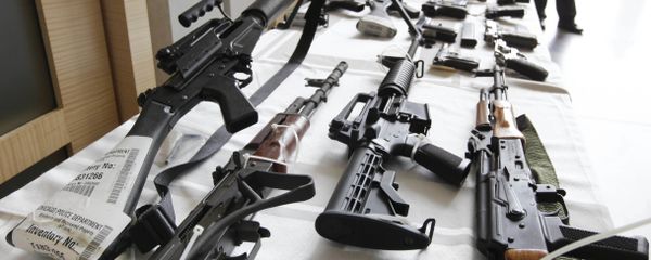 In this July 22, 2010, file photo, various guns are displayed at the Chicago FBI office In this July 22, 2010, file photo, various guns are displayed at the Chicago FBI office - Sputnik International