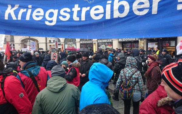 Demonstrations of pacifists in Munich Demonstrations of pacifists in Munich - Sputnik International