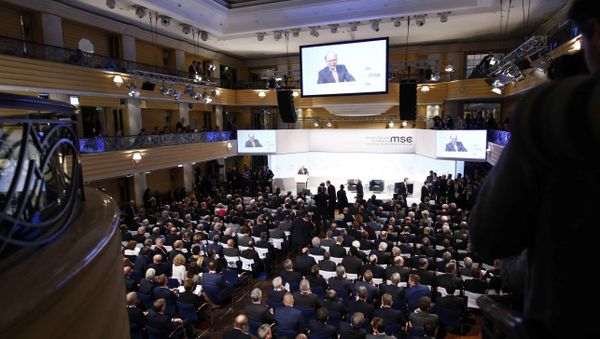 Conference chairman Wolfgang Ischinger talks at the Munich Security Conference in Munich, Germany, February 16, 2018 - Sputnik International