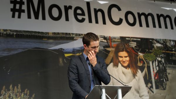 Brendan Cox, widower of murdered British MP Jo Cox makes a speech during a gathering to celebrate her life, in Trafalgar Square, London, Wednesday, June 22, 2016 - Sputnik International