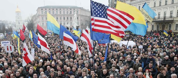 Supporters of Ukrainian opposition figure and Georgian former President Mikheil Saakashvili hold a rally against Ukraine's President Petro Poroshenko in Kiev, Ukraine February 18, 2018 - Sputnik International