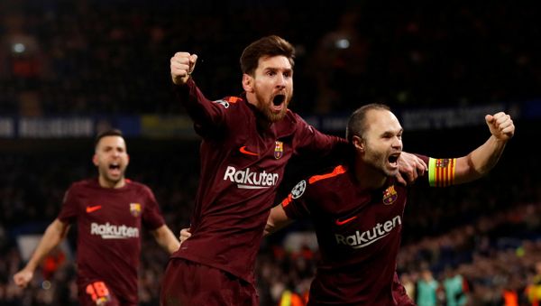 Soccer Football - Champions League Round of 16 First Leg - Chelsea vs FC Barcelona - Stamford Bridge, London, Britain - February 20, 2018 Barcelona’s Lionel Messi celebrates scoring their first goal with Andres Iniesta Soccer Football - Champions League Round of 16 First Leg - Chelsea vs FC Barcelona - Stamford Bridge, London, Britain - February 20, 2018 Barcelona’s Lionel Messi celebrates scoring their first goal with Andres Iniesta - Sputnik International