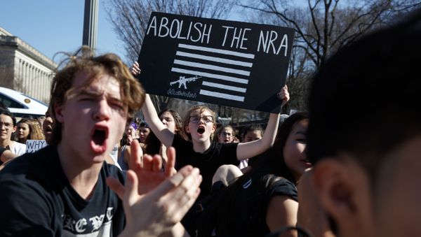 Sydney Acuff, 16, of Silver Spring, Md., center, screams during a student protest for gun control legislation in front of the White House, Wednesday, Feb. 21, 2018, in Washington. Sydney Acuff, 16, of Silver Spring, Md., center, screams during a student protest for gun control legislation in front of the White House, Wednesday, Feb. 21, 2018, in Washington. - Sputnik International