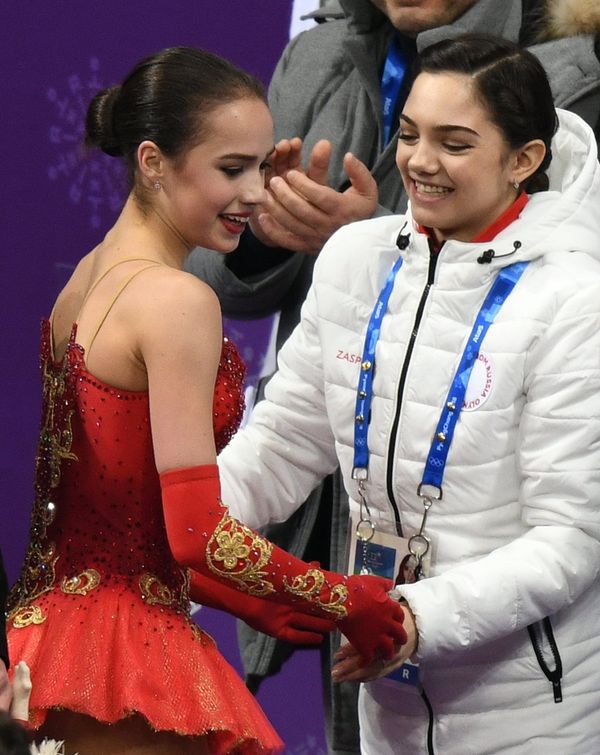 Olympic Athlete from Russia Alina Zagitova, left, after performing her free program during the women's team figure skating competition at the XXIII Olympic Winter Games in Pyeongchang. Right: Russian figure skater Evgenia Medvedeva - Sputnik International