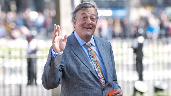 Actor Stephen Fry arrives for a Service of Thanksgiving for the life and work of Lord Snowdon at Westminster Abbey in London, Britain April 7, 2017 - Sputnik International