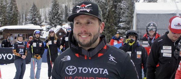 First-place finisher David Duncan, of Canada, walks to the podium after a U.S. Grand Prix men's freestyle skicross event Friday, Jan. 20, 2017, in Solitude, Utah First-place finisher David Duncan, of Canada, walks to the podium after a U.S. Grand Prix men's freestyle skicross event Friday, Jan. 20, 2017, in Solitude, Utah - Sputnik International