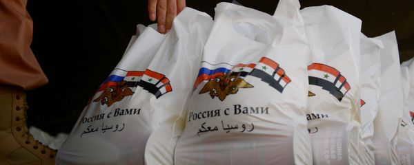 Syrian residents get Russian humanitarian relief aid - Sputnik International
